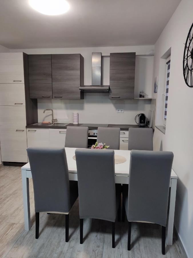 Apartmani Ima Rovanjska Exterior foto
